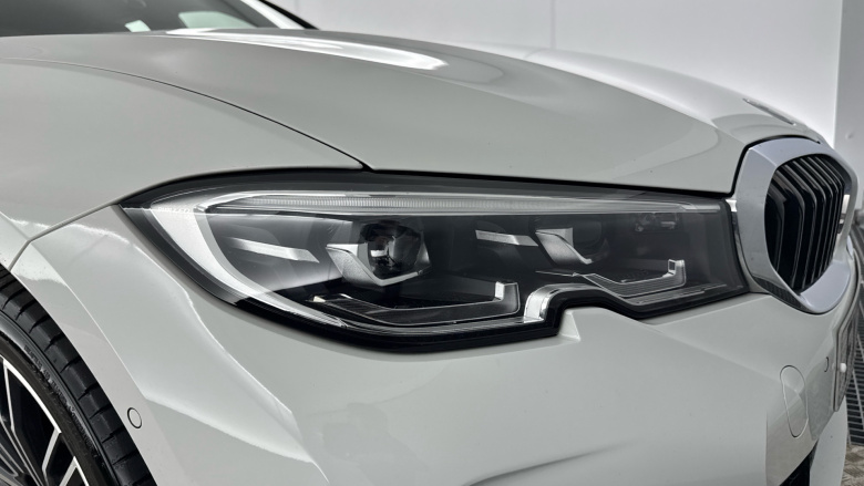 BMW 3 Series 330e M Sport 5dr Step Auto Estate